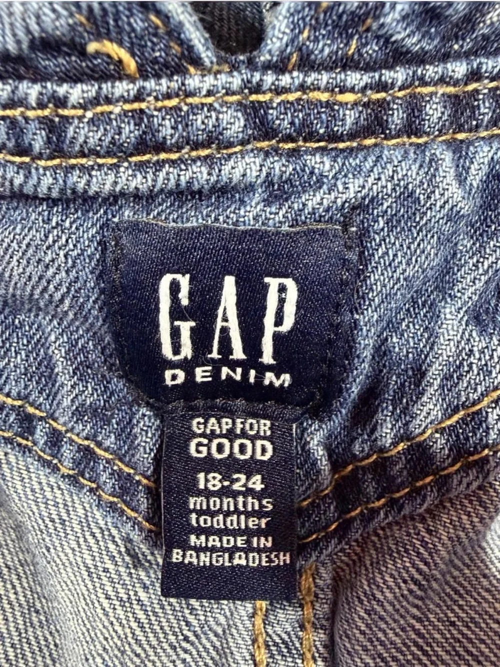 GAP Denim Toddler Overalls 18-24 Months Blue Heart Patch Adjustable Bib Jeans